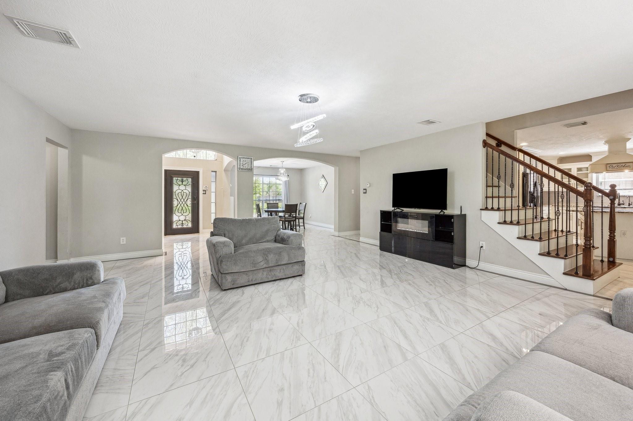 6021 Whispering Lakes Drive