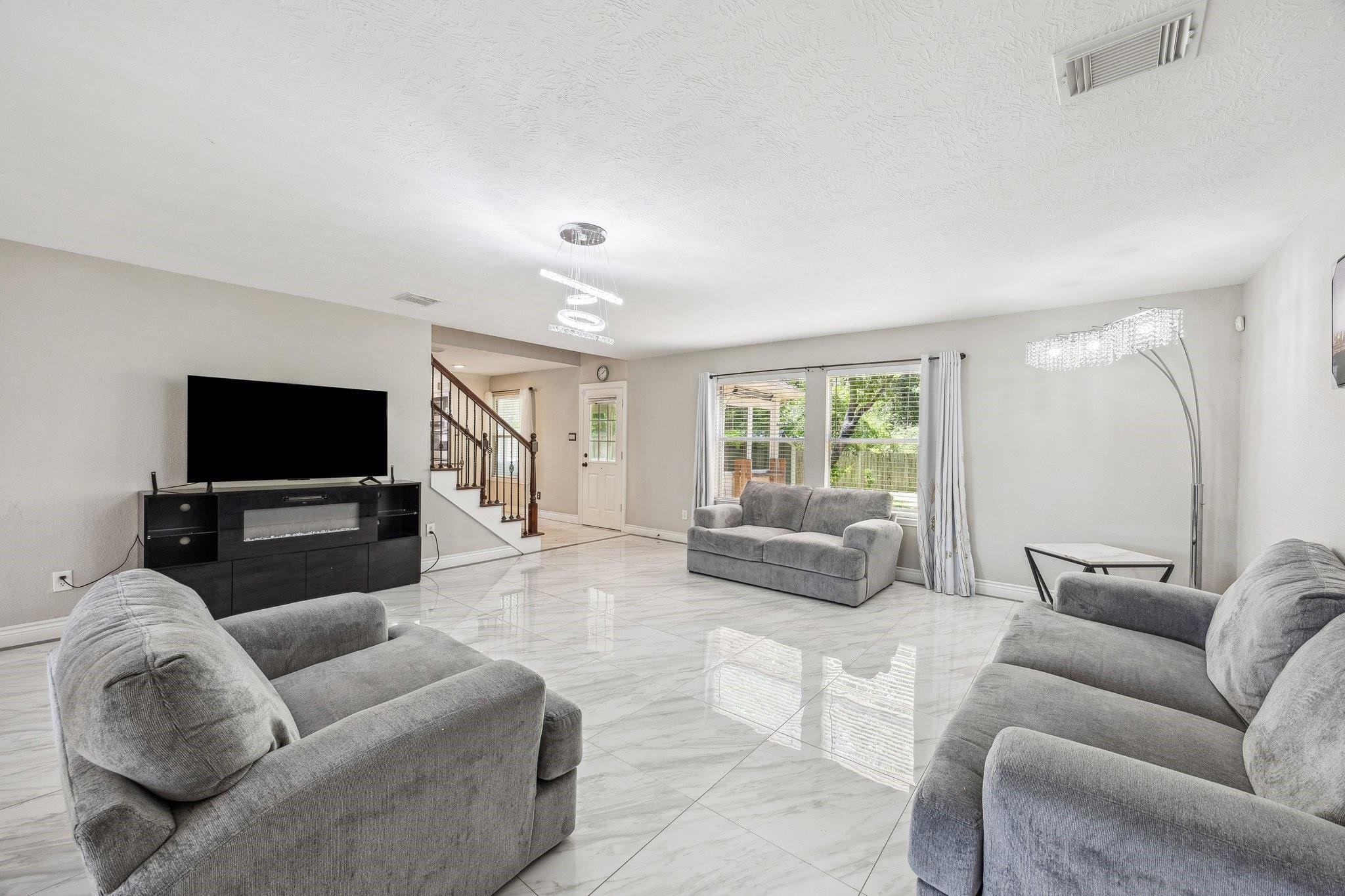 6021 Whispering Lakes Drive