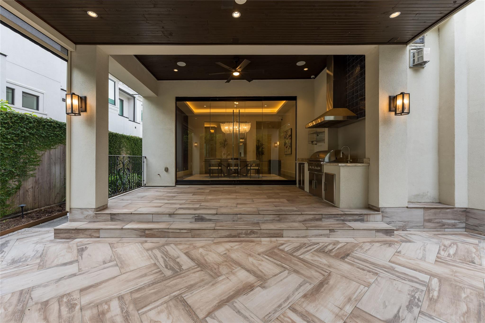 5134 Huckleberry Circle