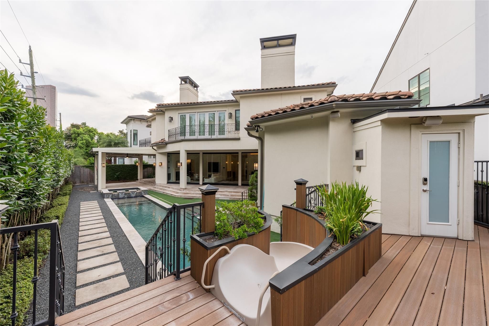 5134 Huckleberry Circle