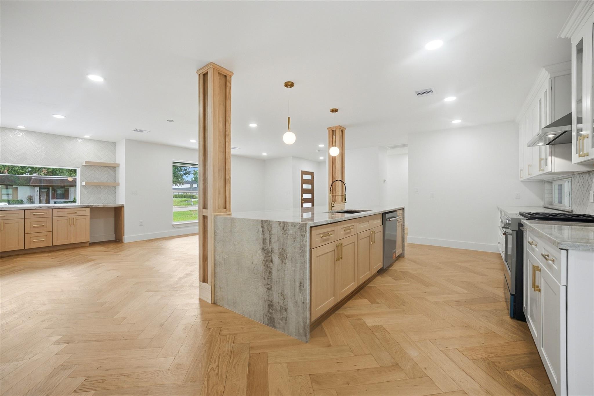 1903 Sedgie Drive