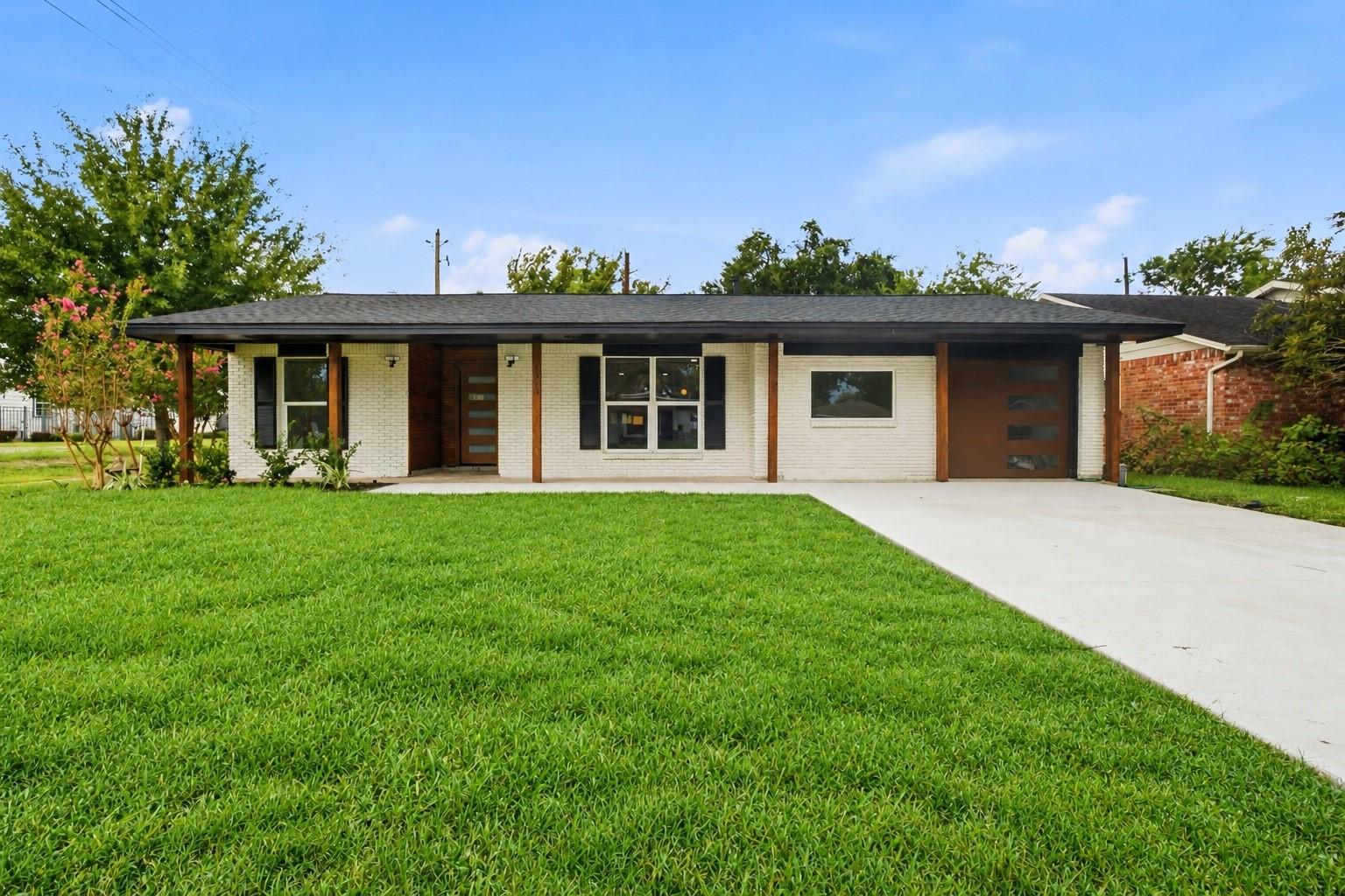 1903 Sedgie Drive
