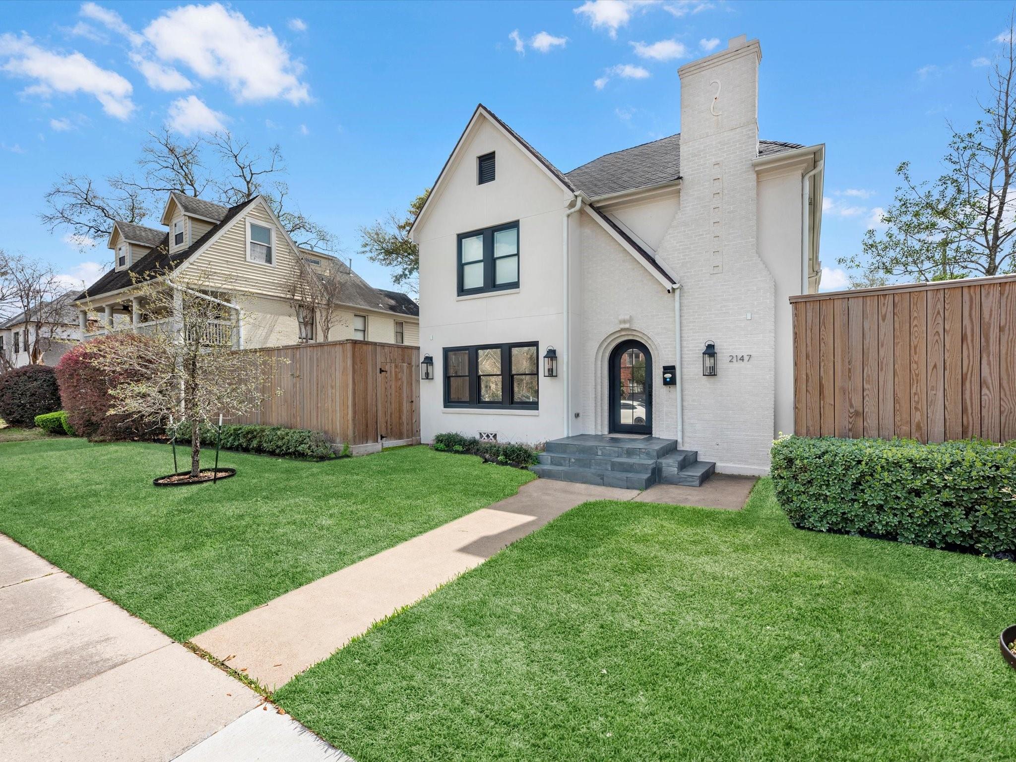2147 Colquitt Street