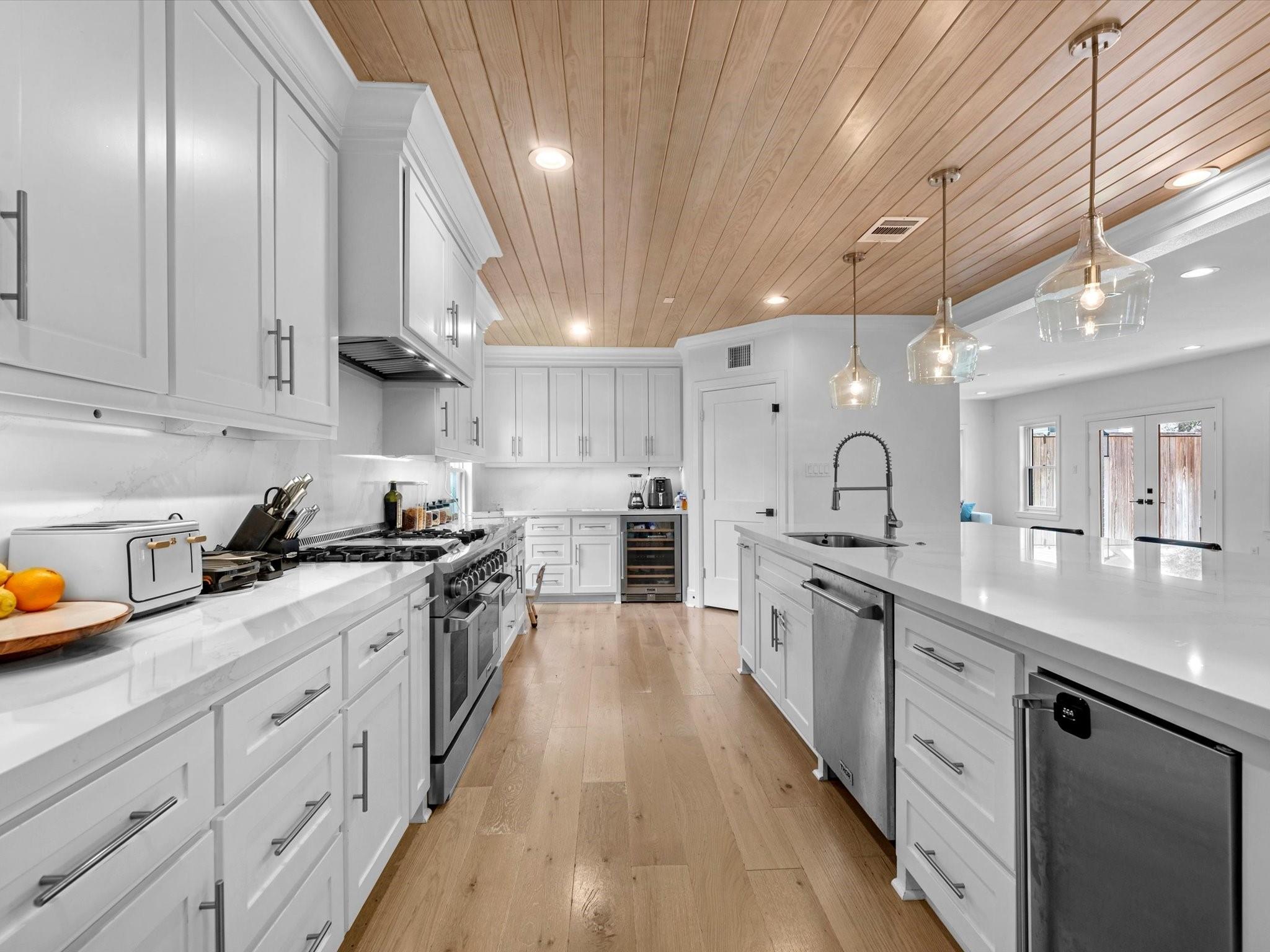 2147 Colquitt Street