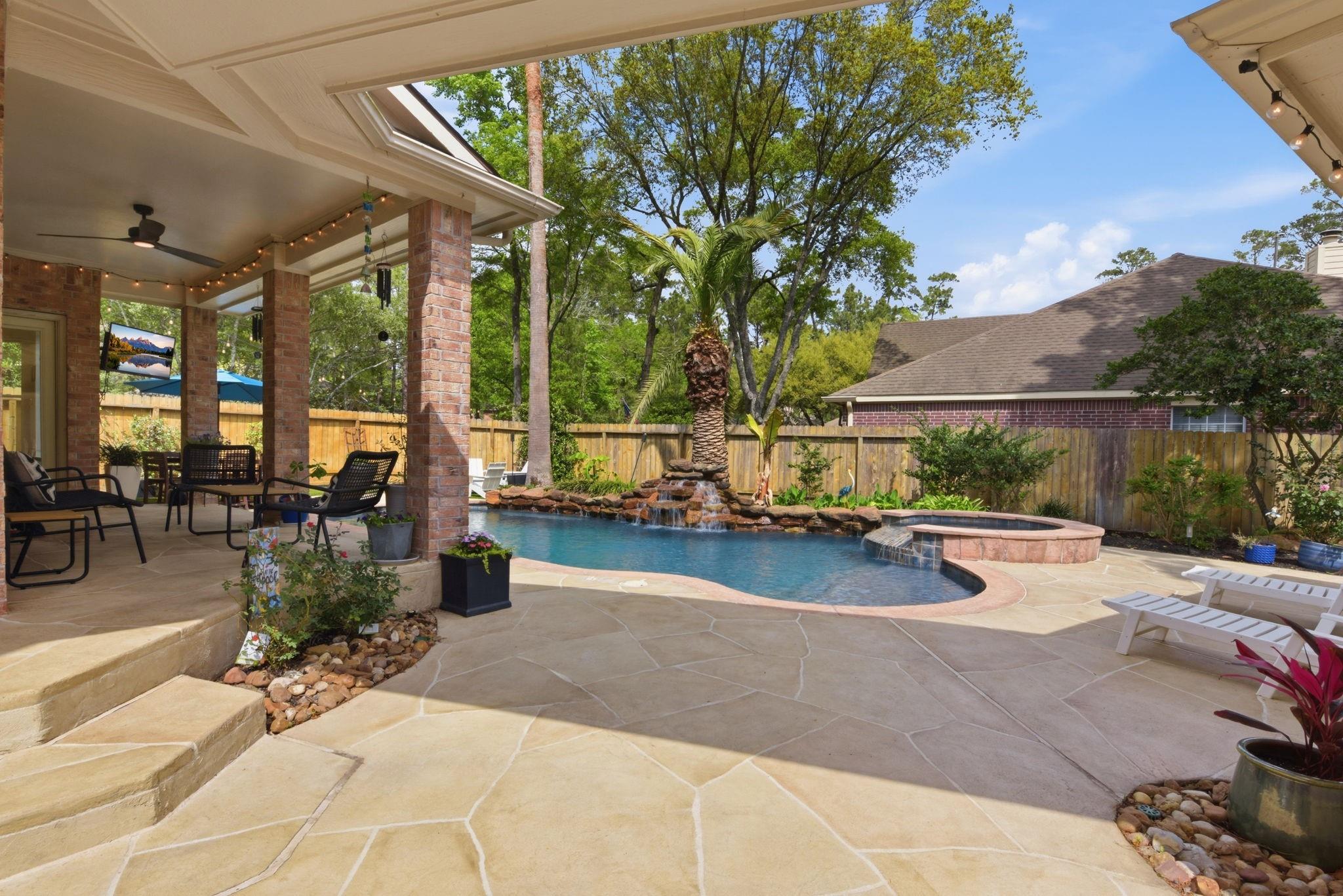 68 E Sandalbranch Circle