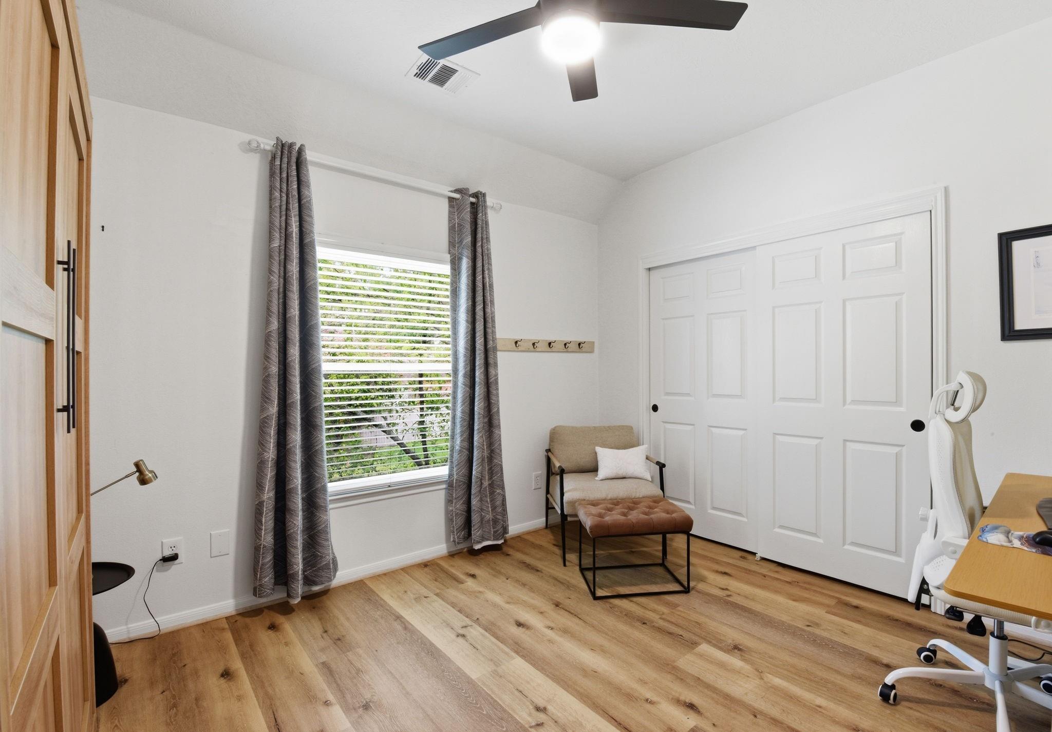 68 E Sandalbranch Circle