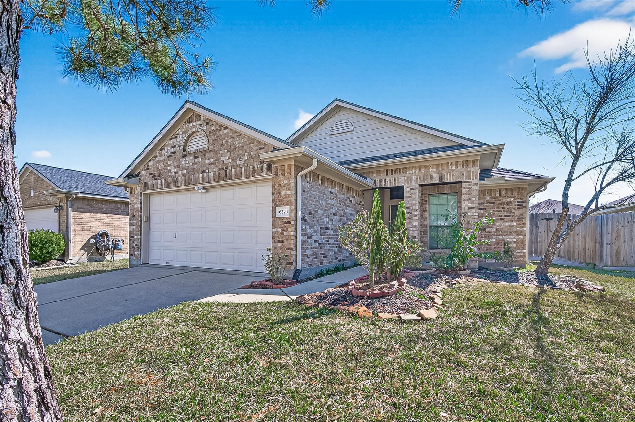 6323 Saragosa Crossing Lane