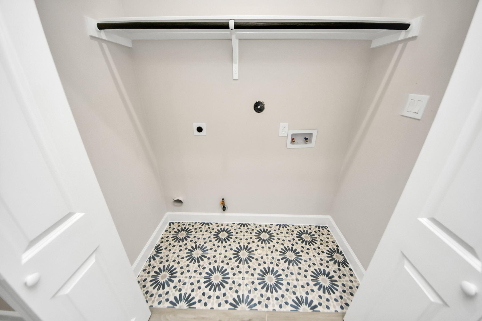 5218 Higgins Street Unit: A/B