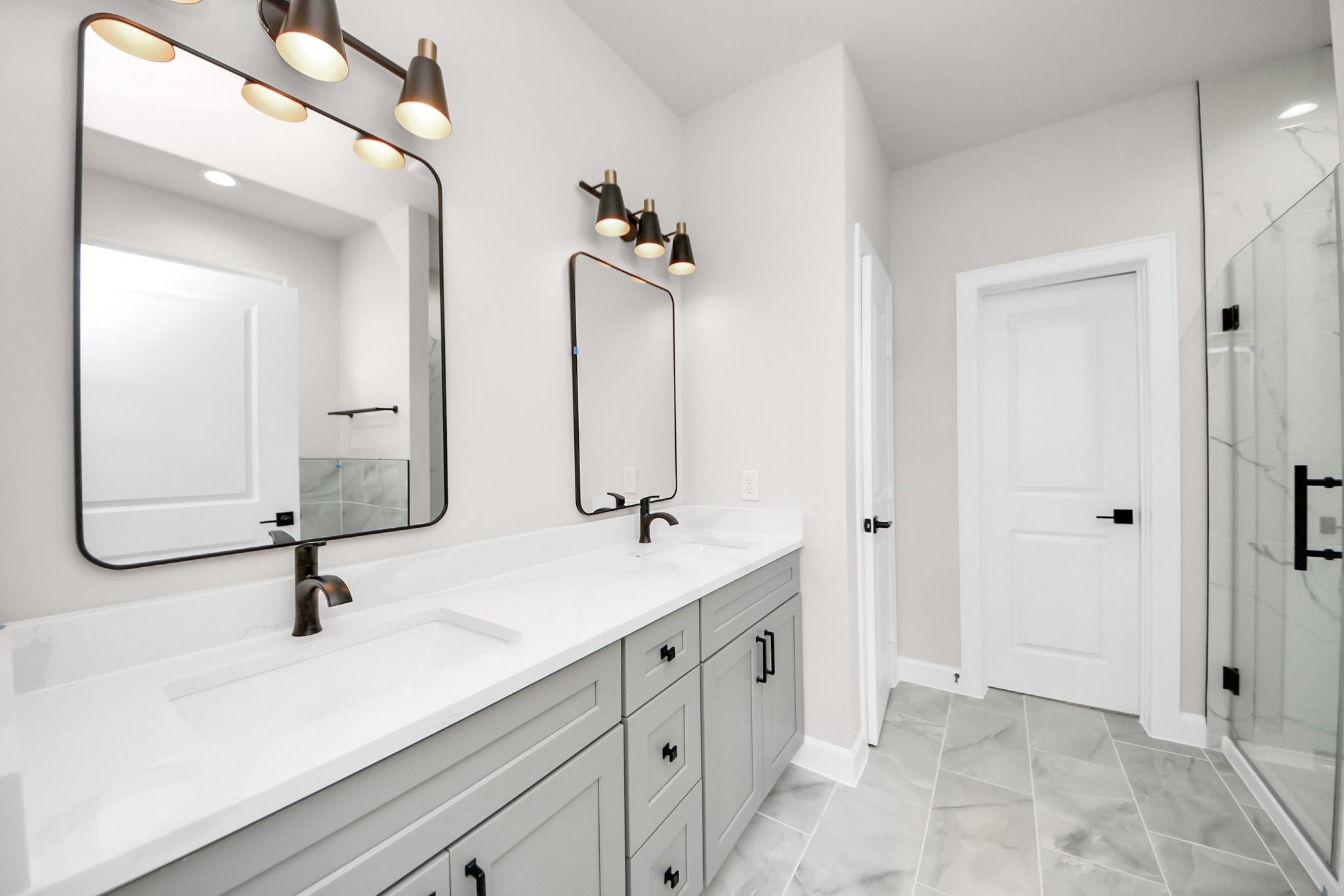 5218 Higgins Street Unit: A/B