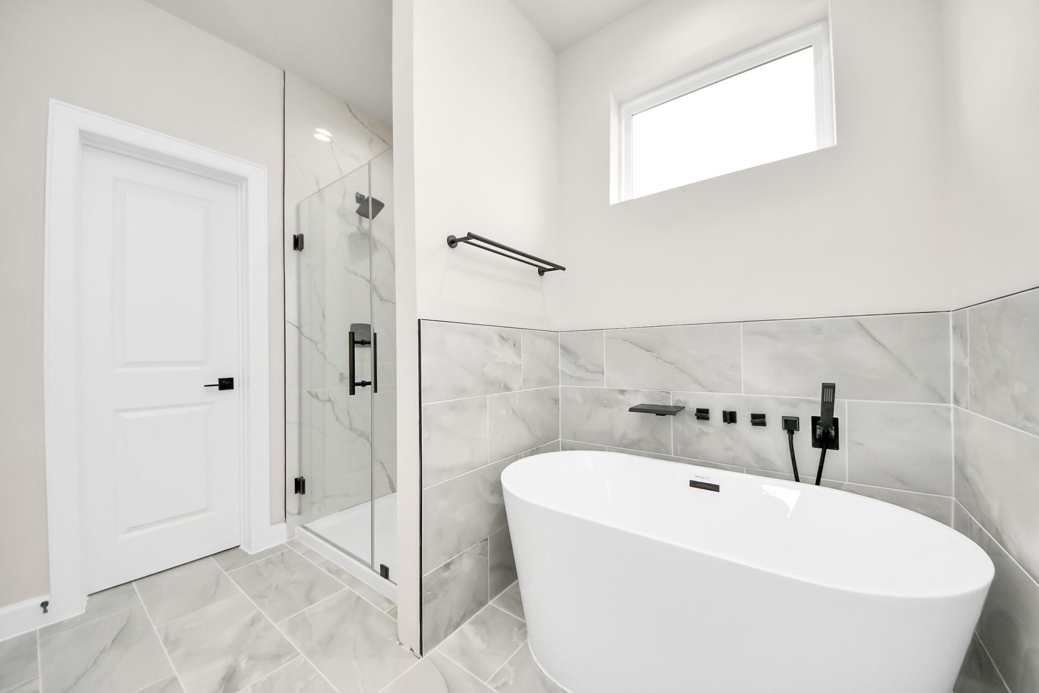5218 Higgins Street Unit: A/B