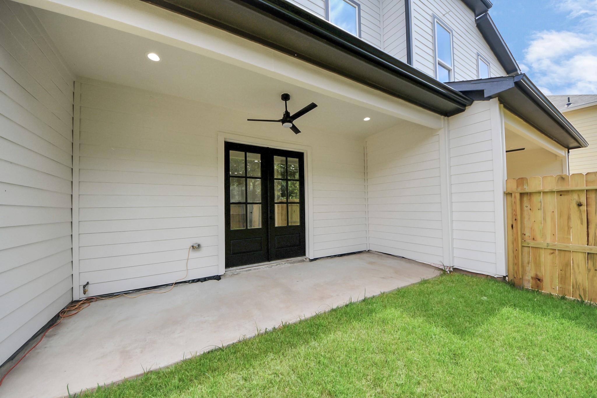 5218 Higgins Street Unit: A/B