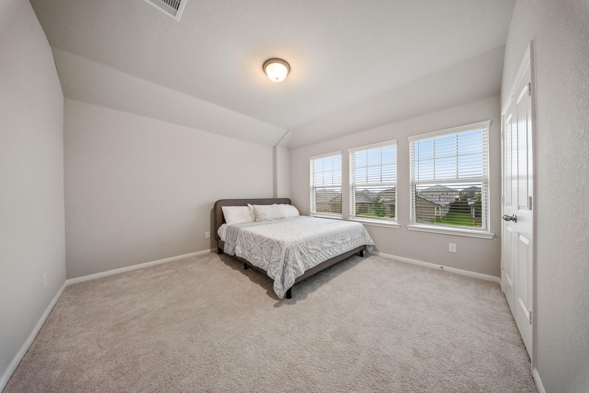 5318 Marisol Cove Drive