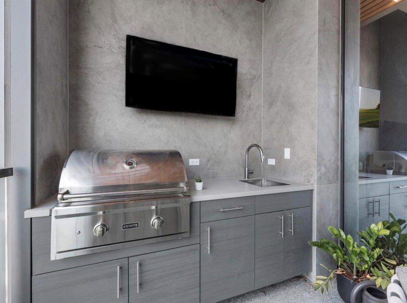 1711 Allen Parkway # 2102