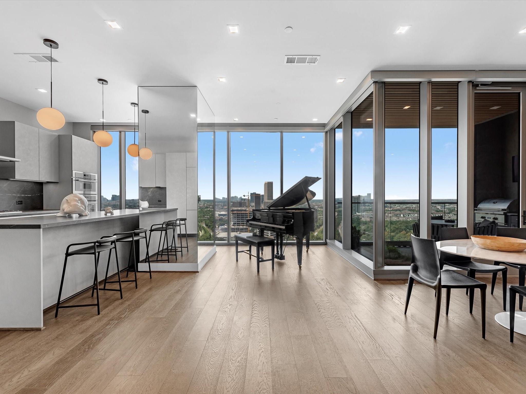 1711 Allen Parkway # 2102