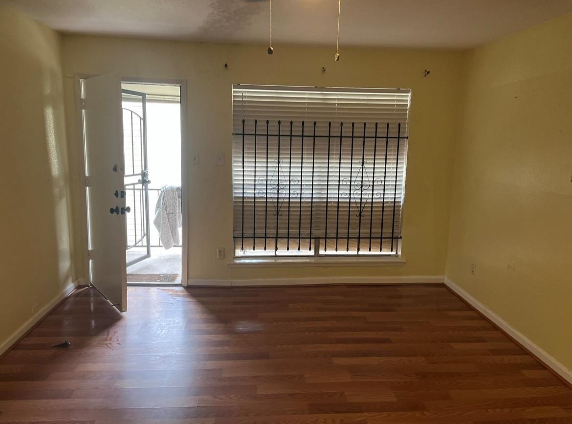 5625 Antoine Drive # 1404