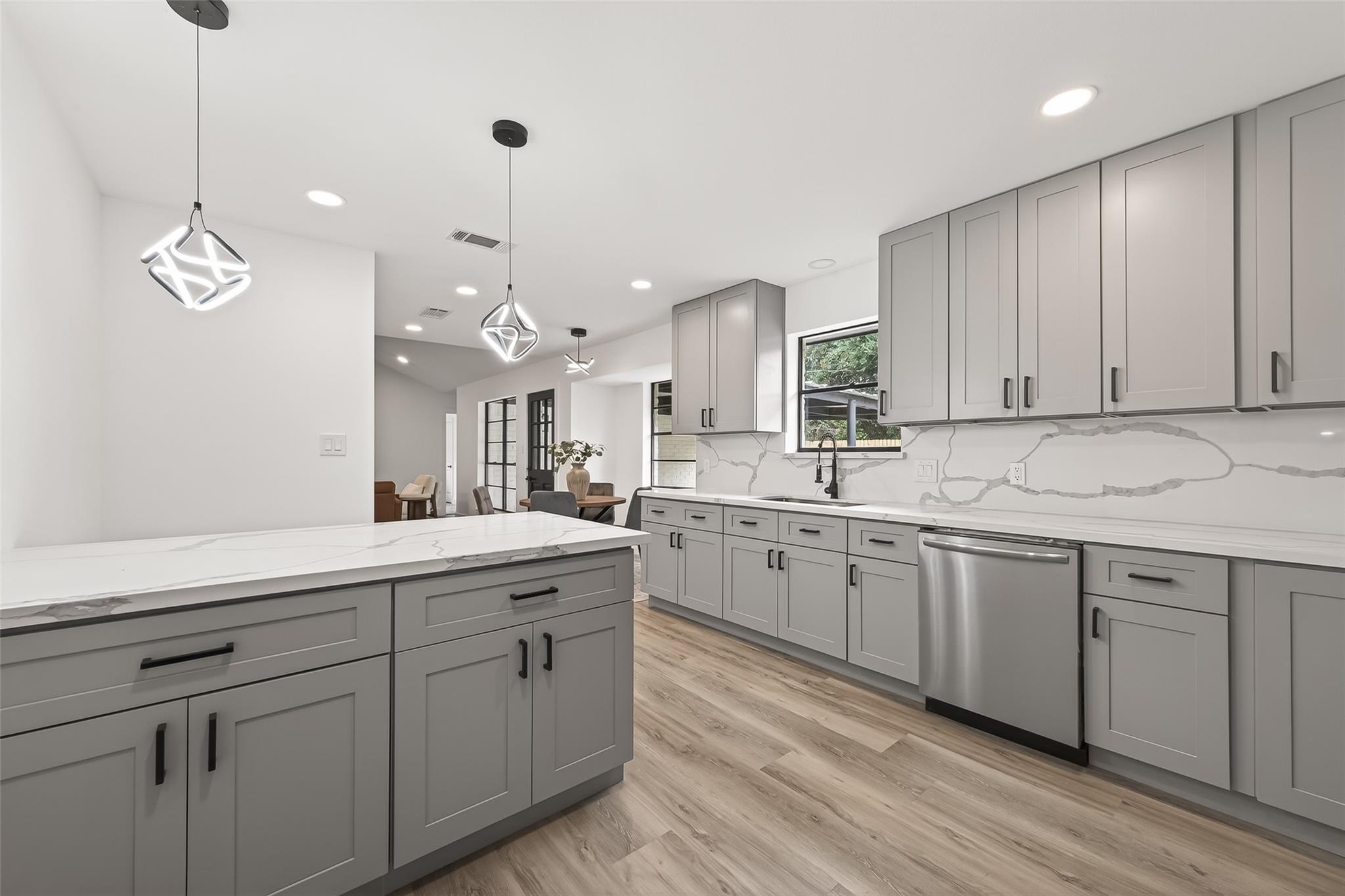 29514 Loddington Street