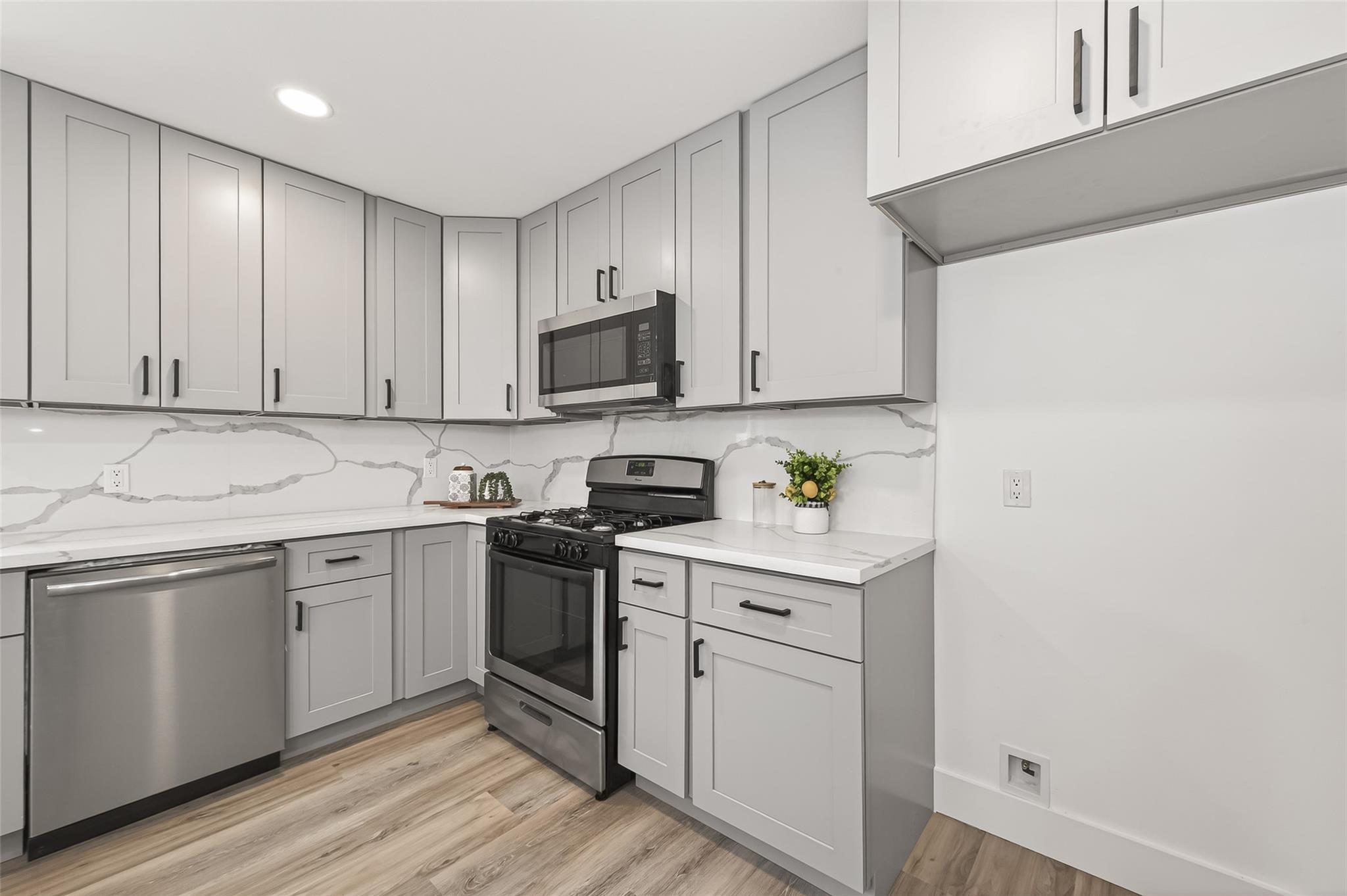 29514 Loddington Street