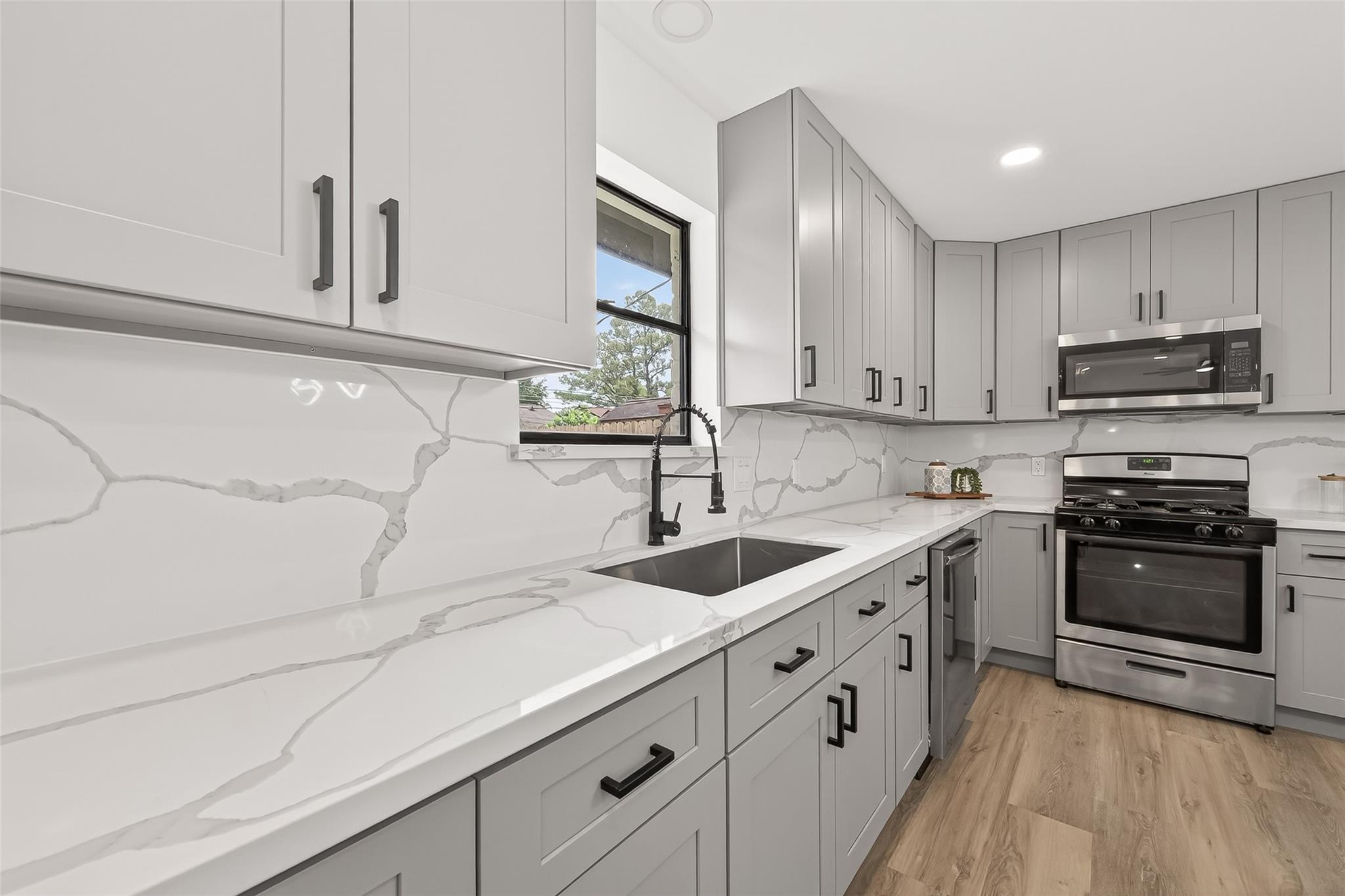 29514 Loddington Street