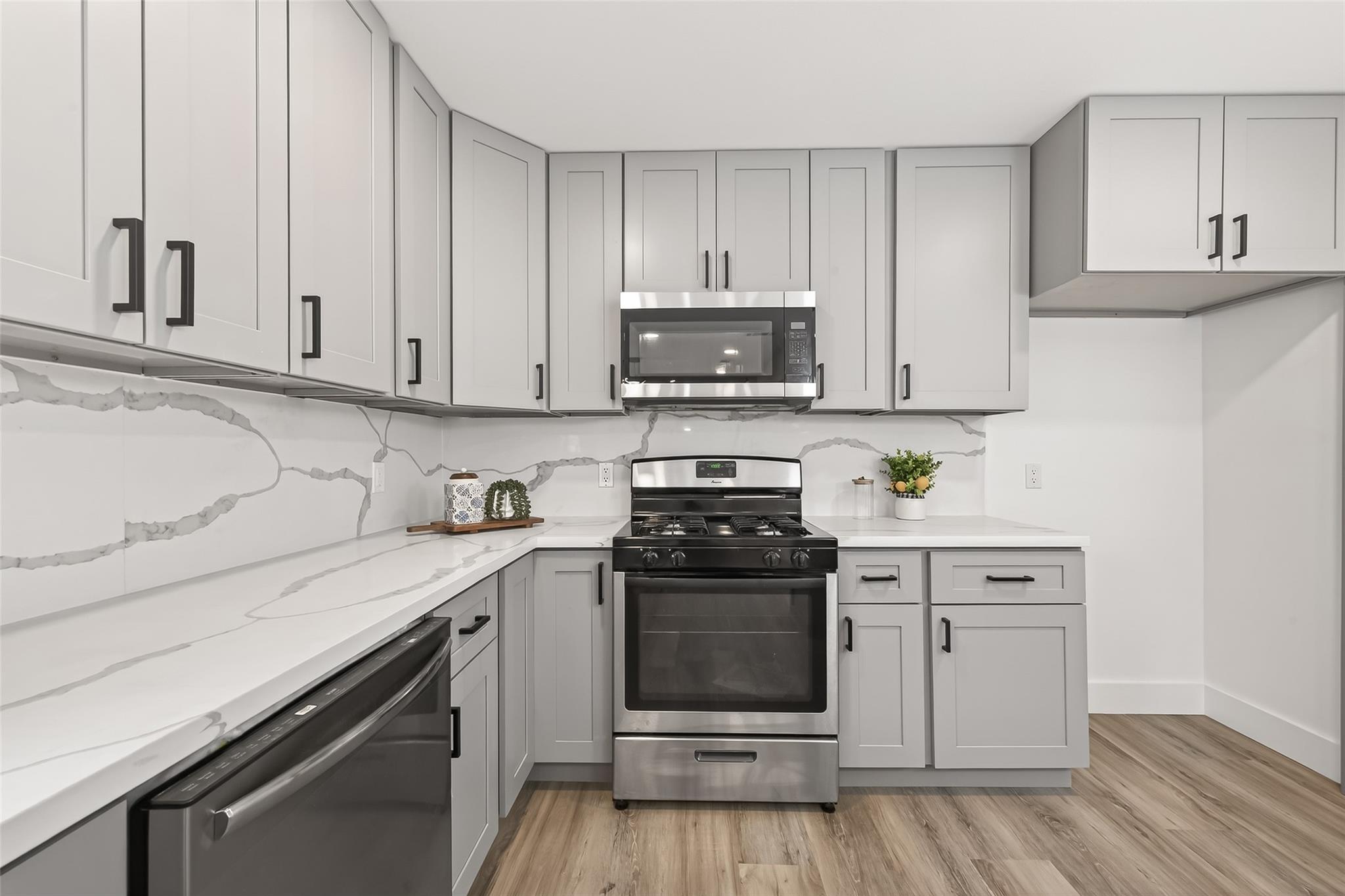 29514 Loddington Street