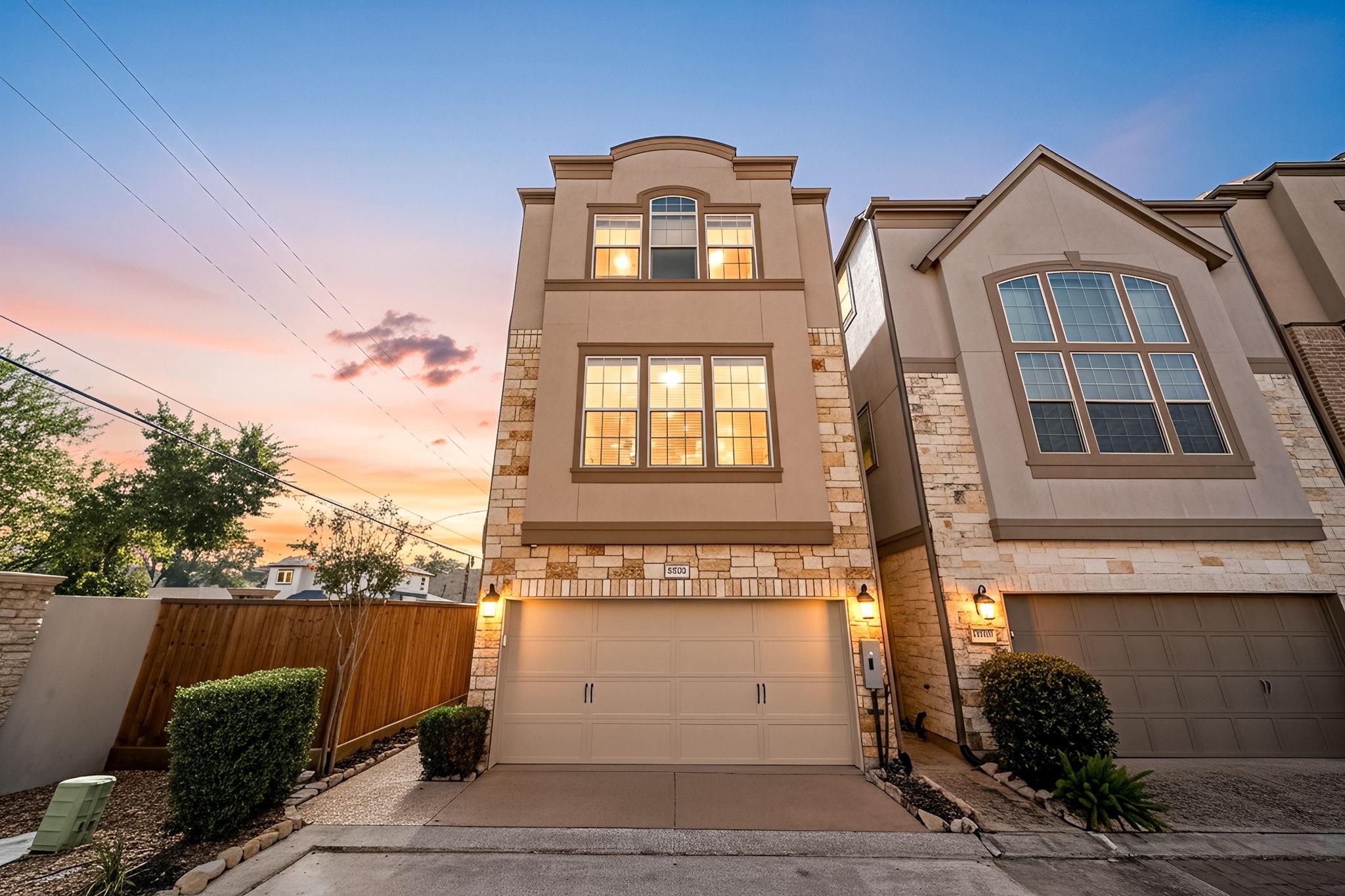 6703 Highclere Manor Lane