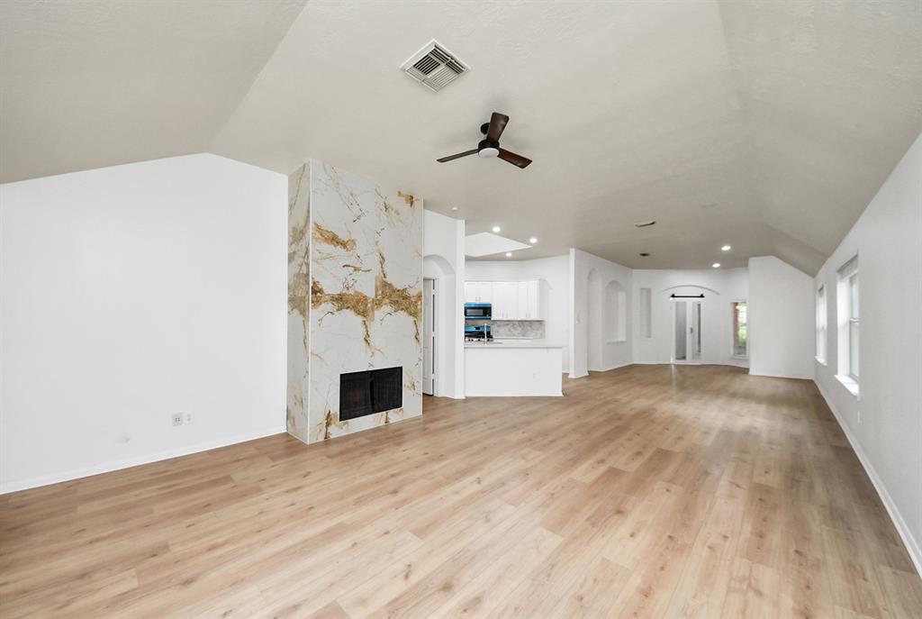 5931 Mettler Lane