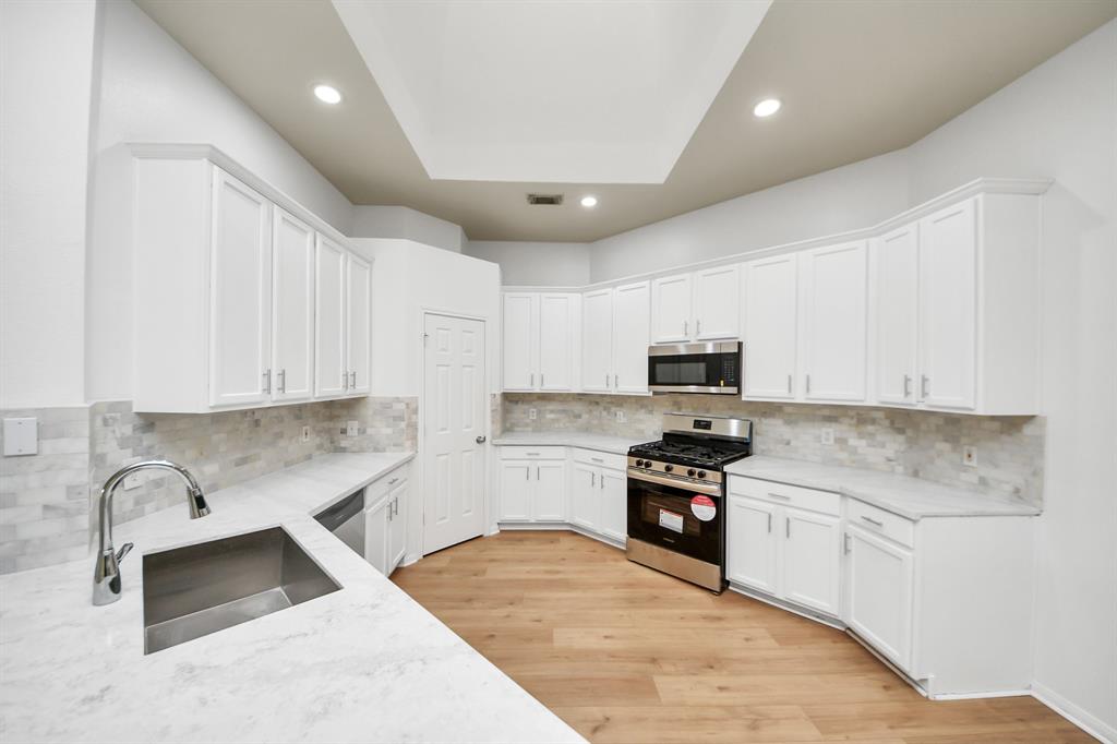 5931 Mettler Lane
