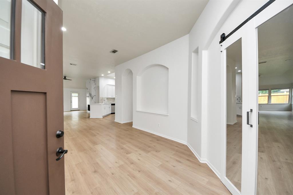 5931 Mettler Lane