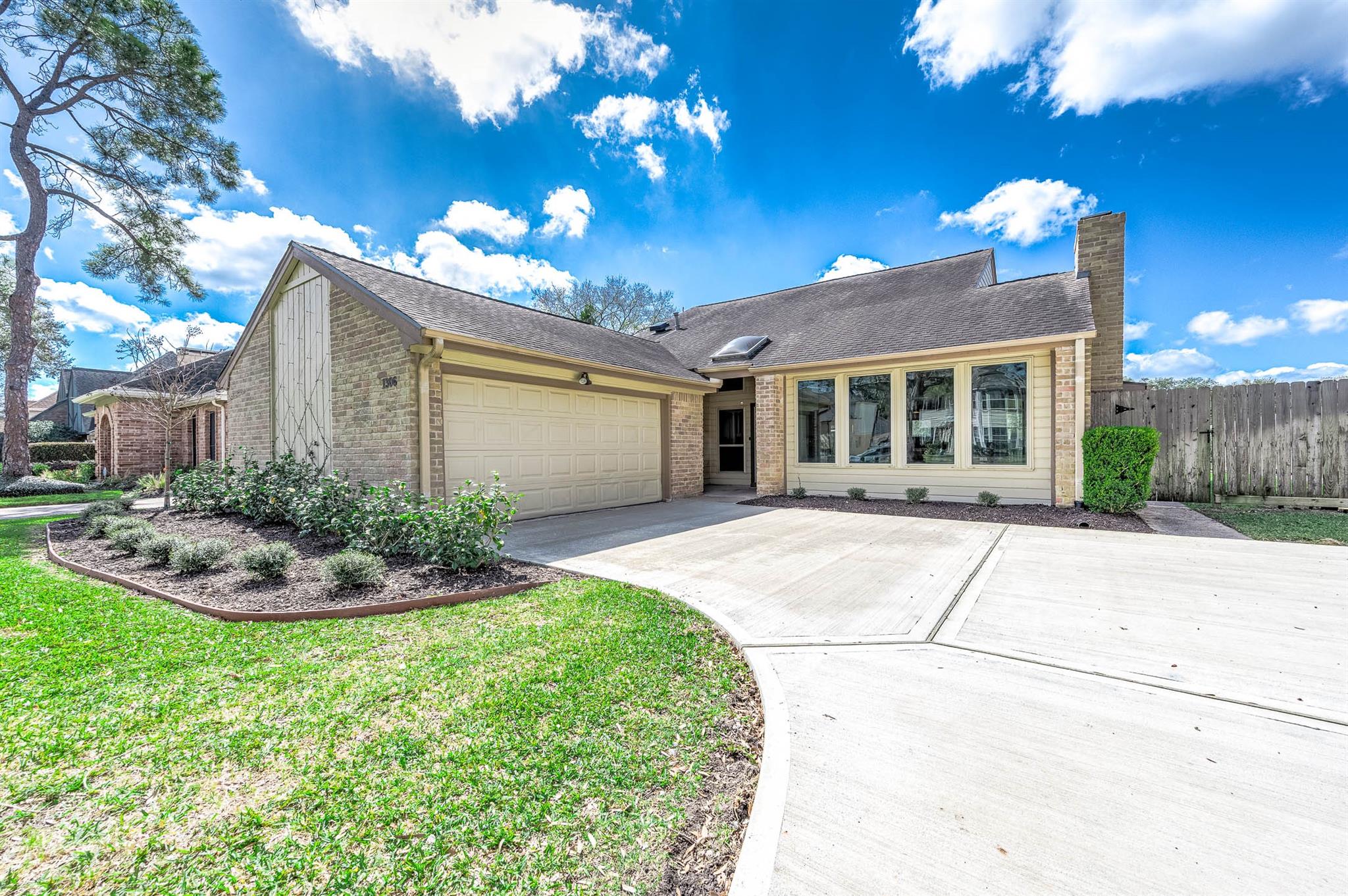 1306 Shillington Drive