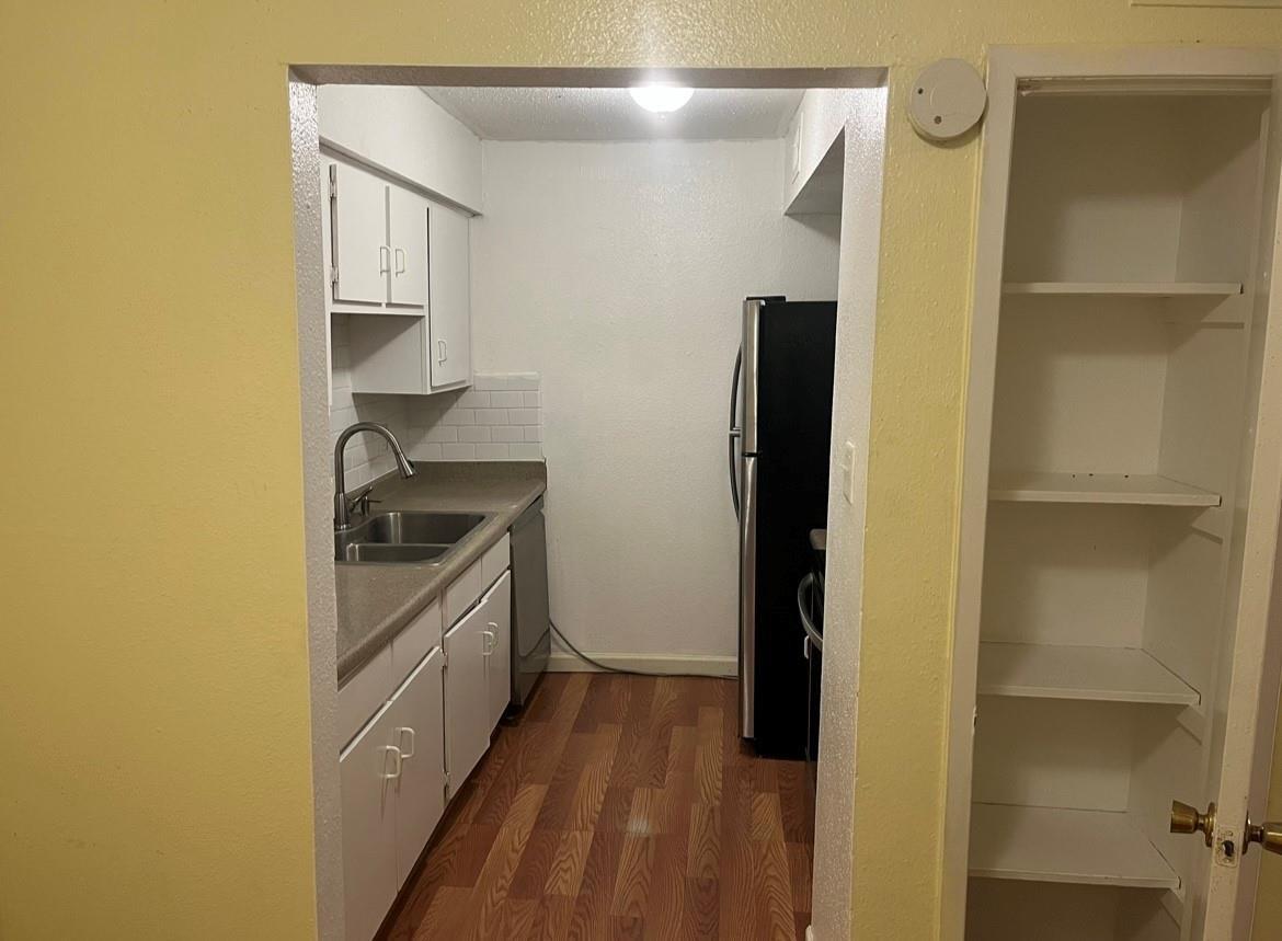 5625 Antoine Drive # 1404