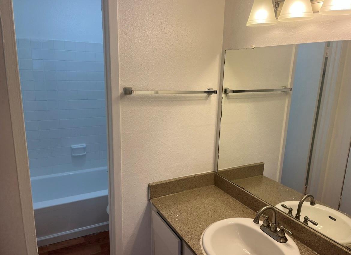 5625 Antoine Drive # 1404