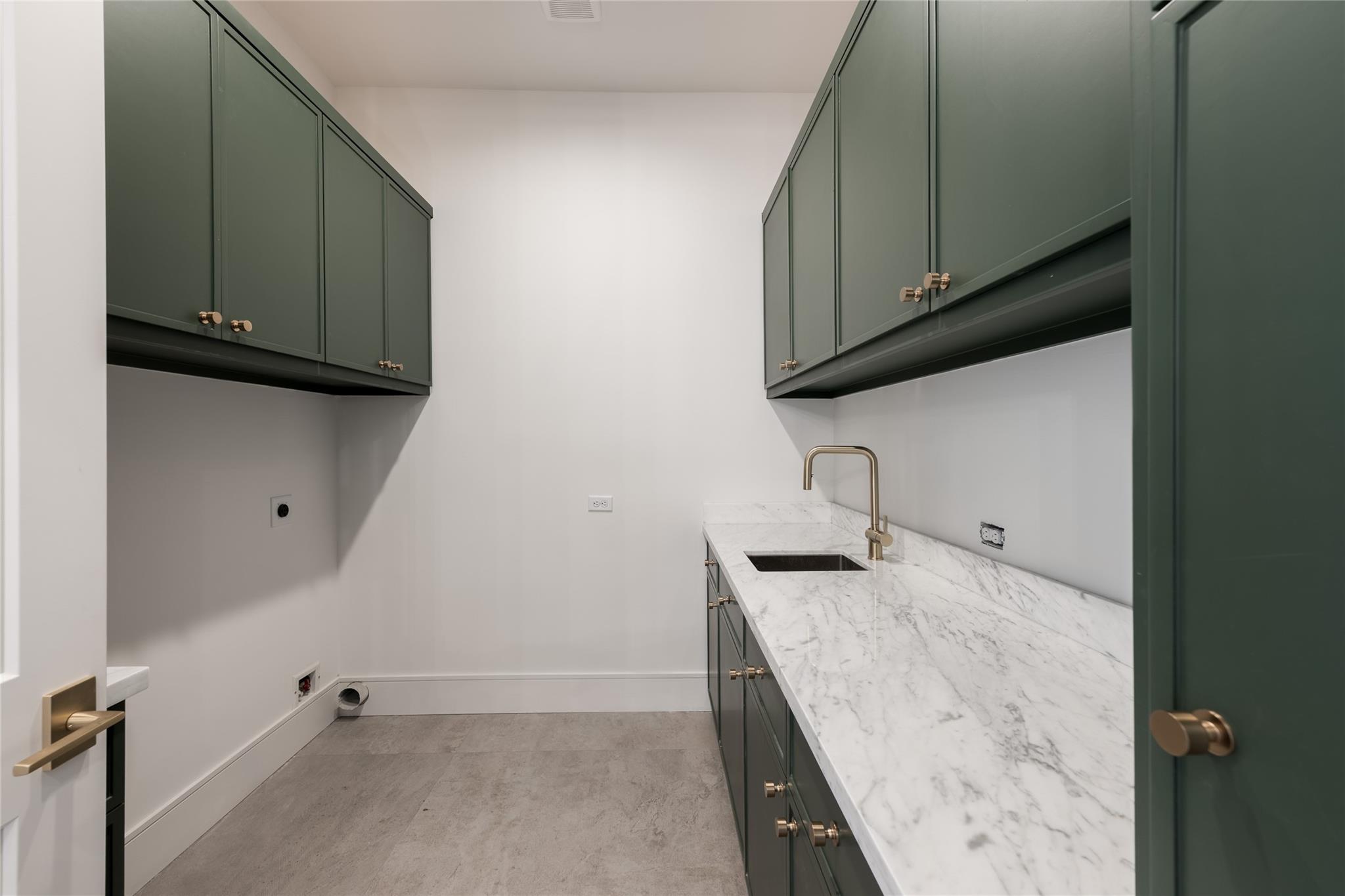 4923 Mimosa St Drive