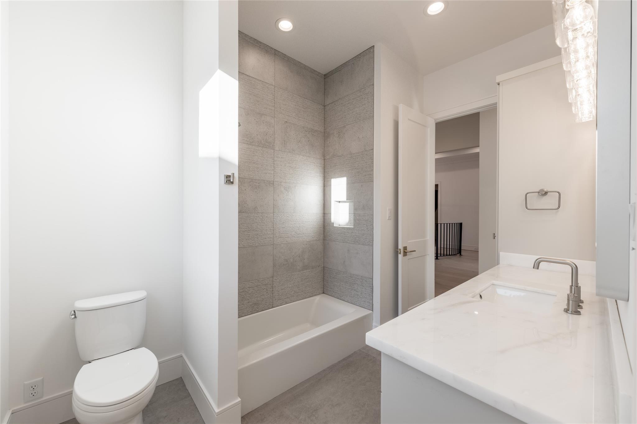 4923 Mimosa St Drive