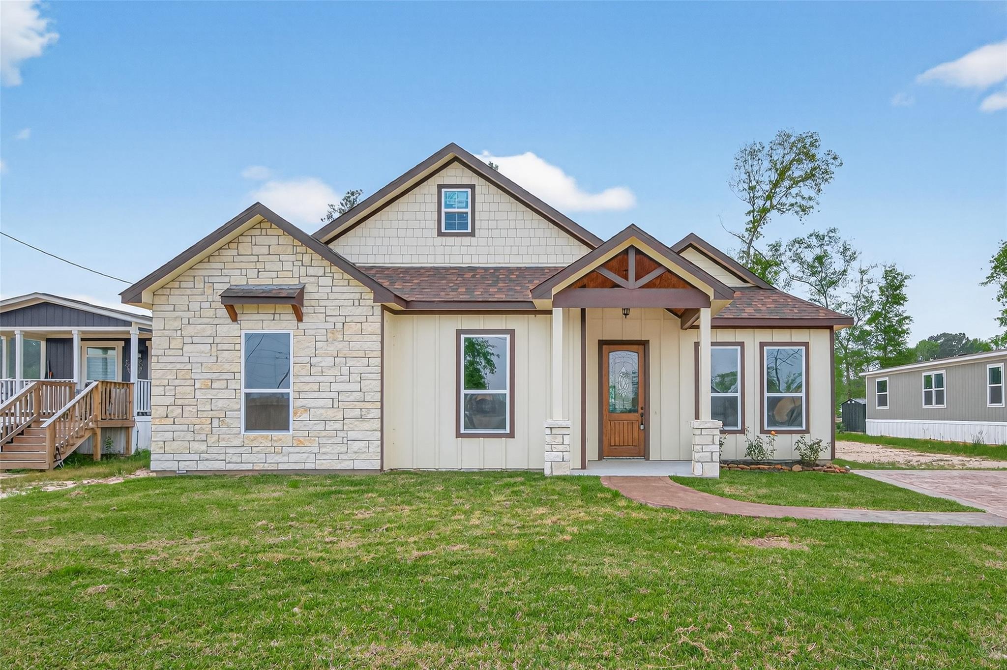 1046 Gazing Pine Street