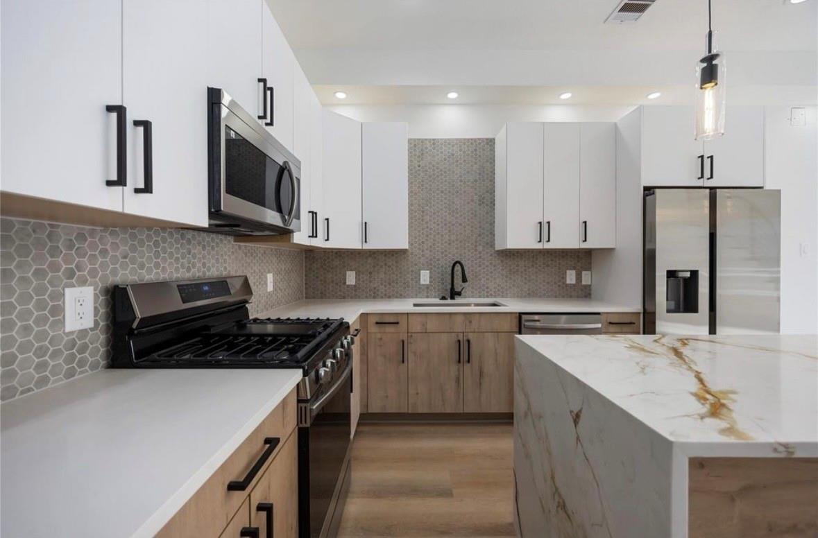 7920 Boy Street Unit: A/B