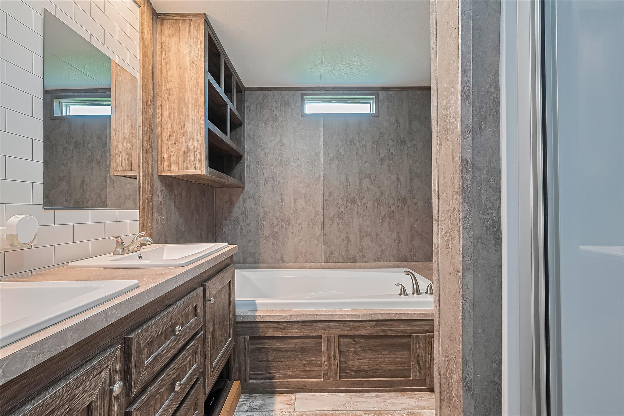 1122 Road 57221