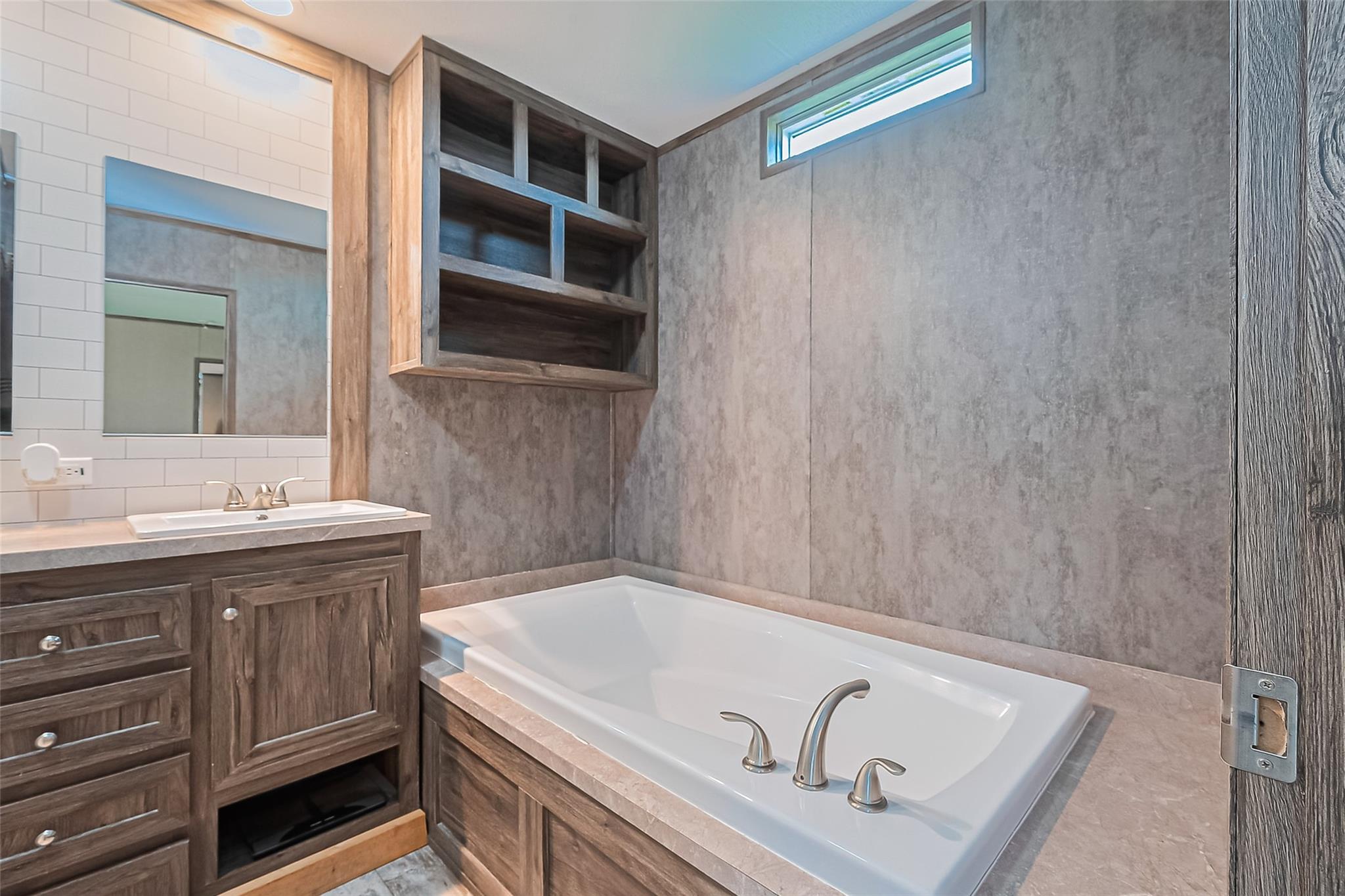 1122 Road 57221