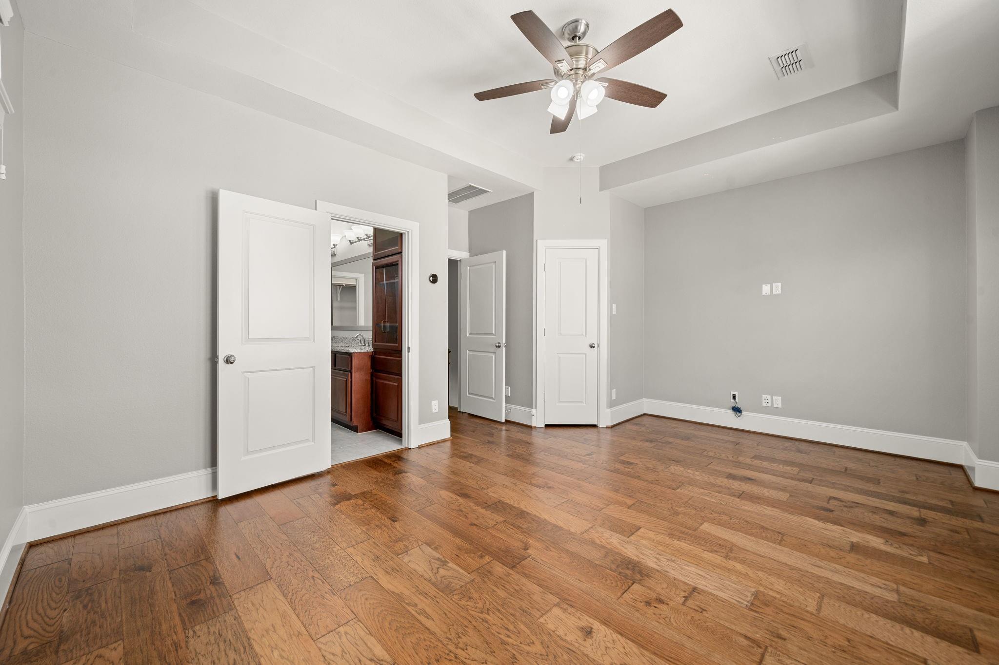 6703 Highclere Manor Lane