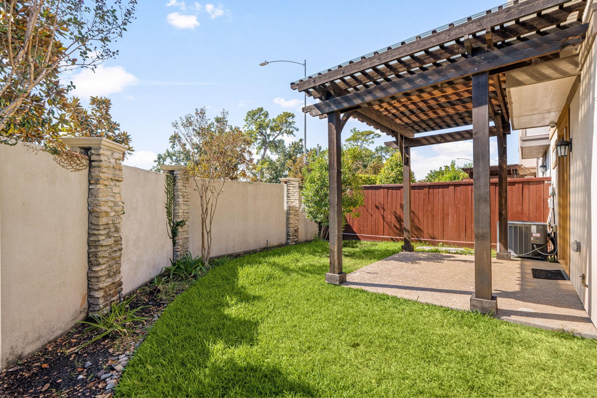 6703 Highclere Manor Lane