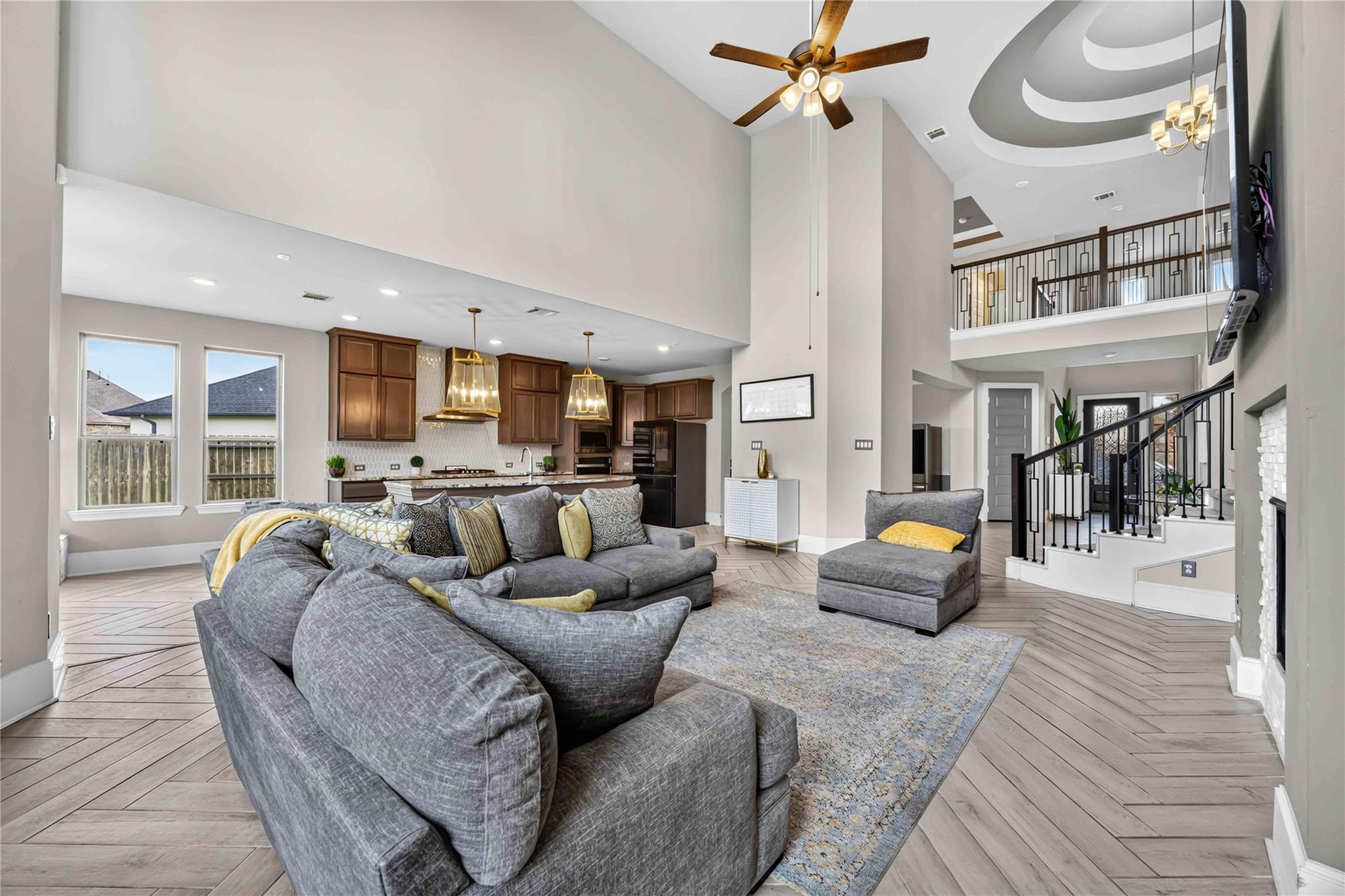 6203 Shore Ridge Court