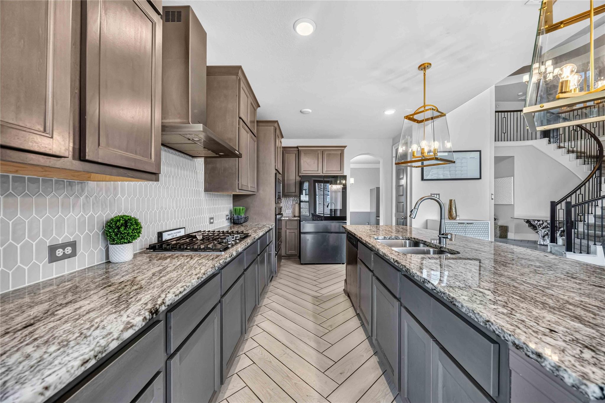 6203 Shore Ridge Court