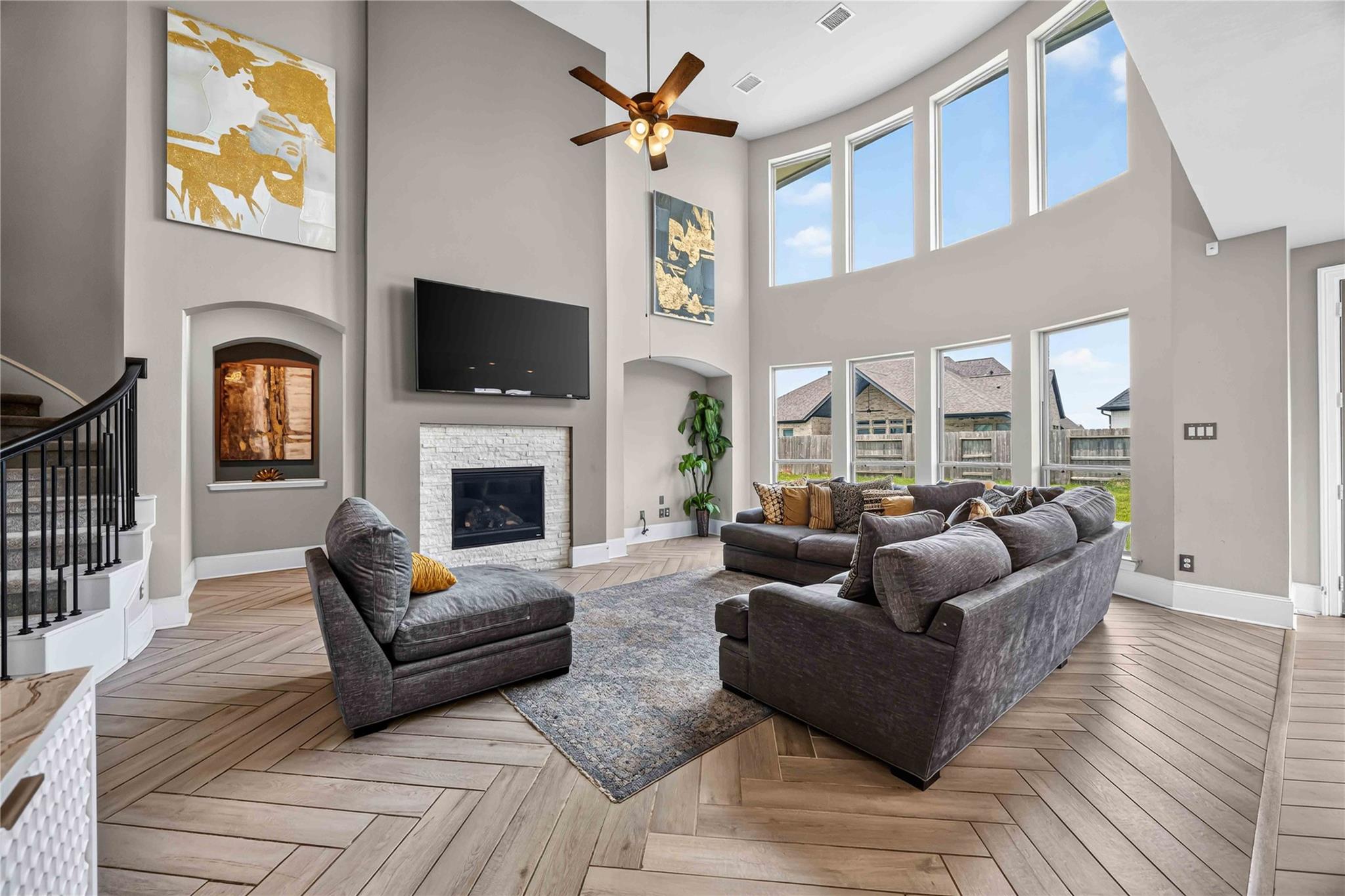 6203 Shore Ridge Court