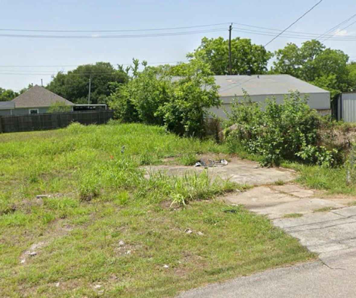 7818 Livingston Street