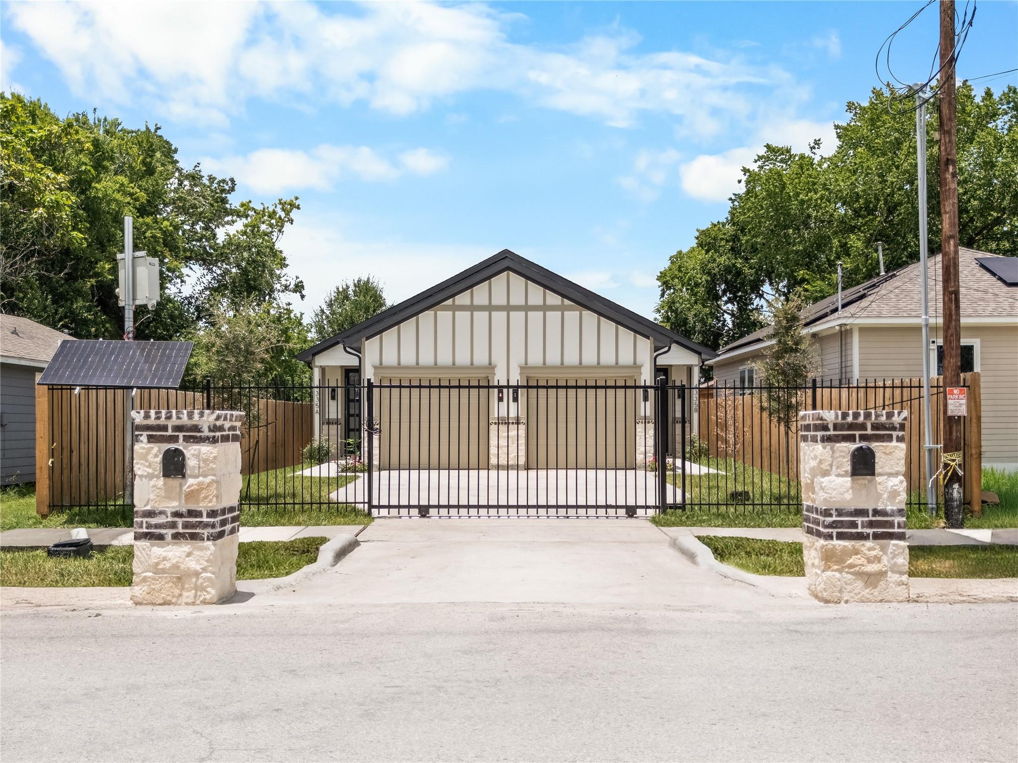4335 Alvin Street Unit: A/B