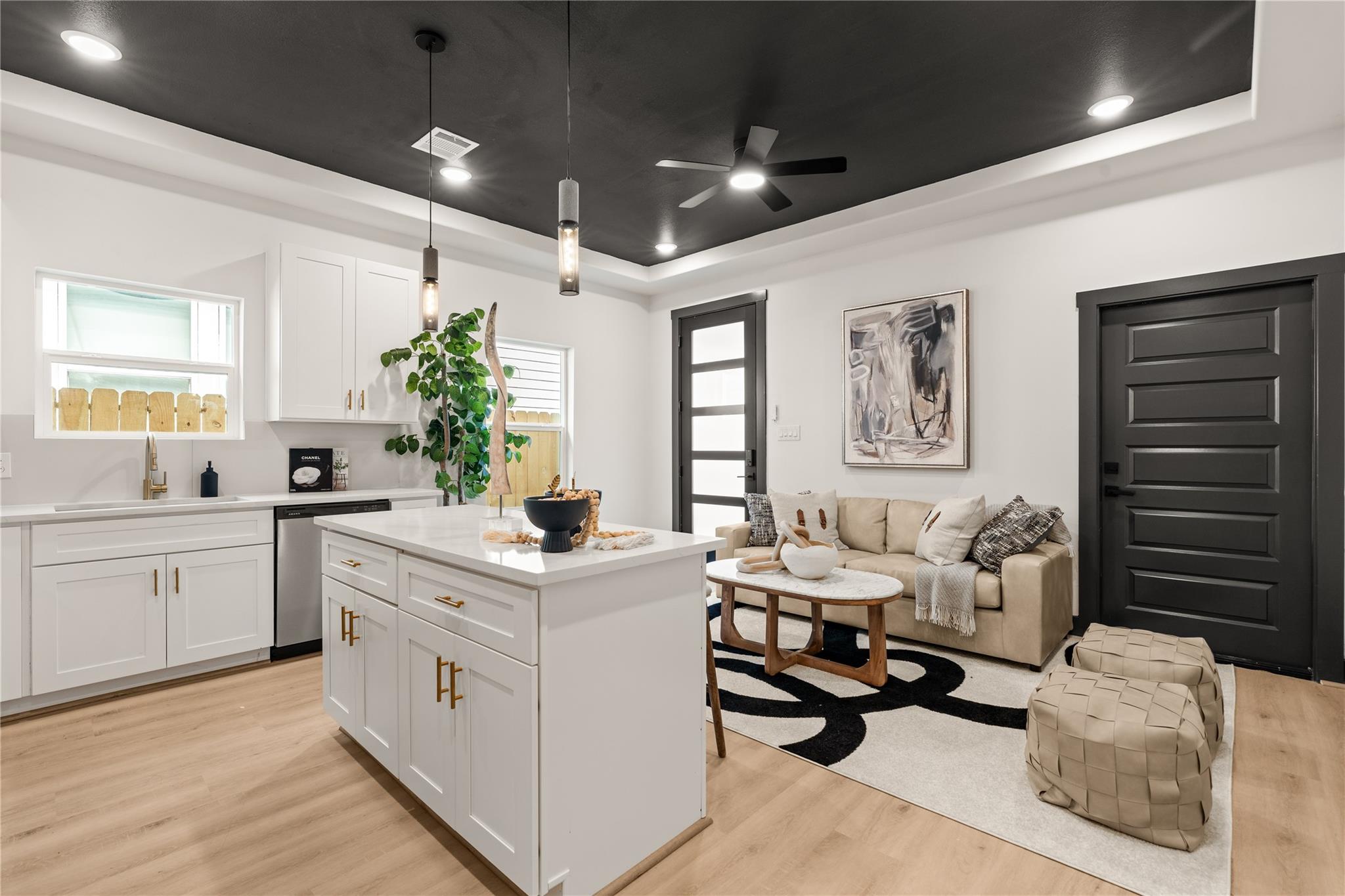 4335 Alvin Street Unit: A/B