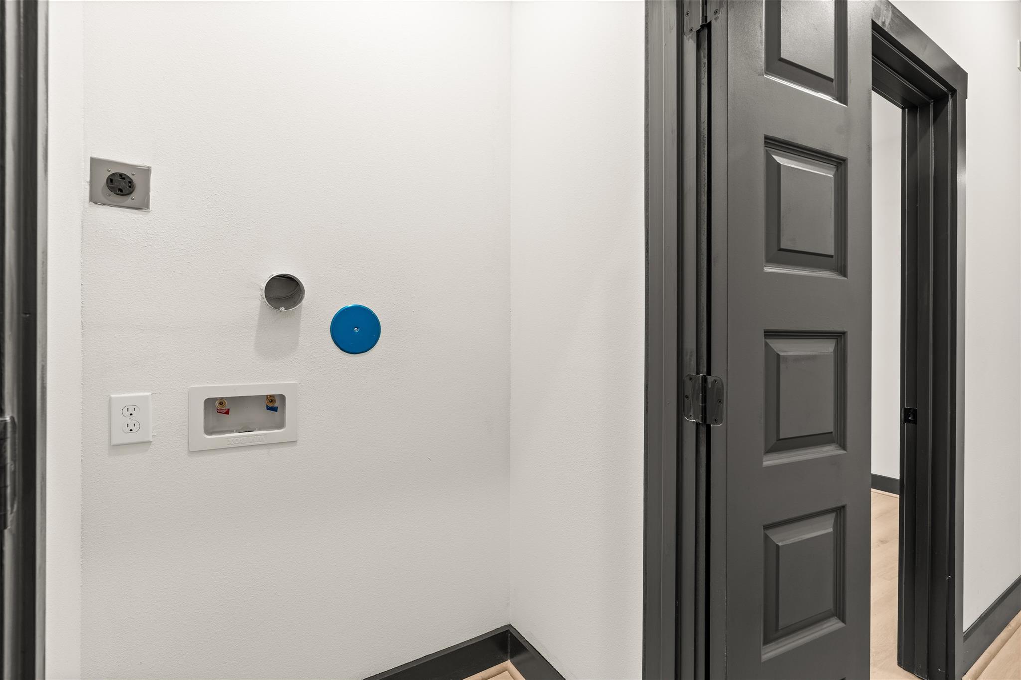 4335 Alvin Street Unit: A/B