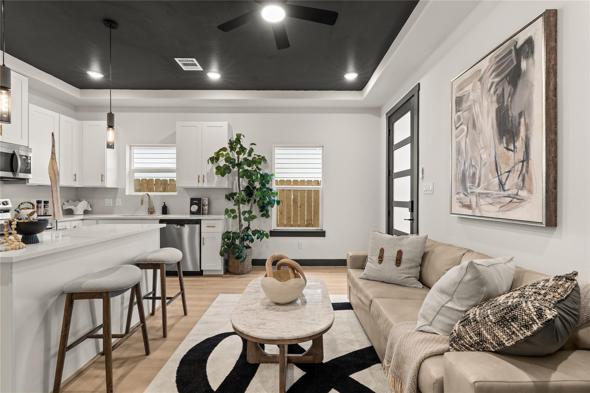 4335 Alvin Street Unit: A/B