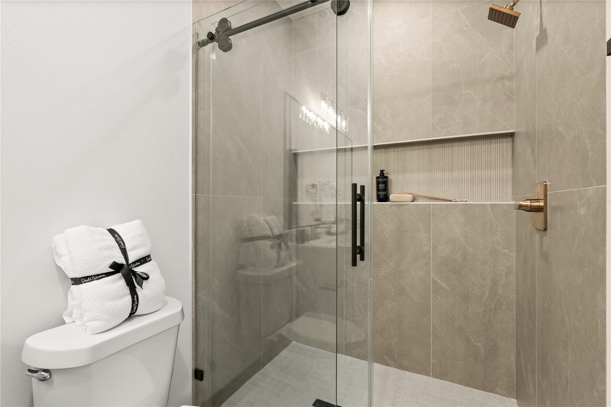 4335 Alvin Street Unit: A/B