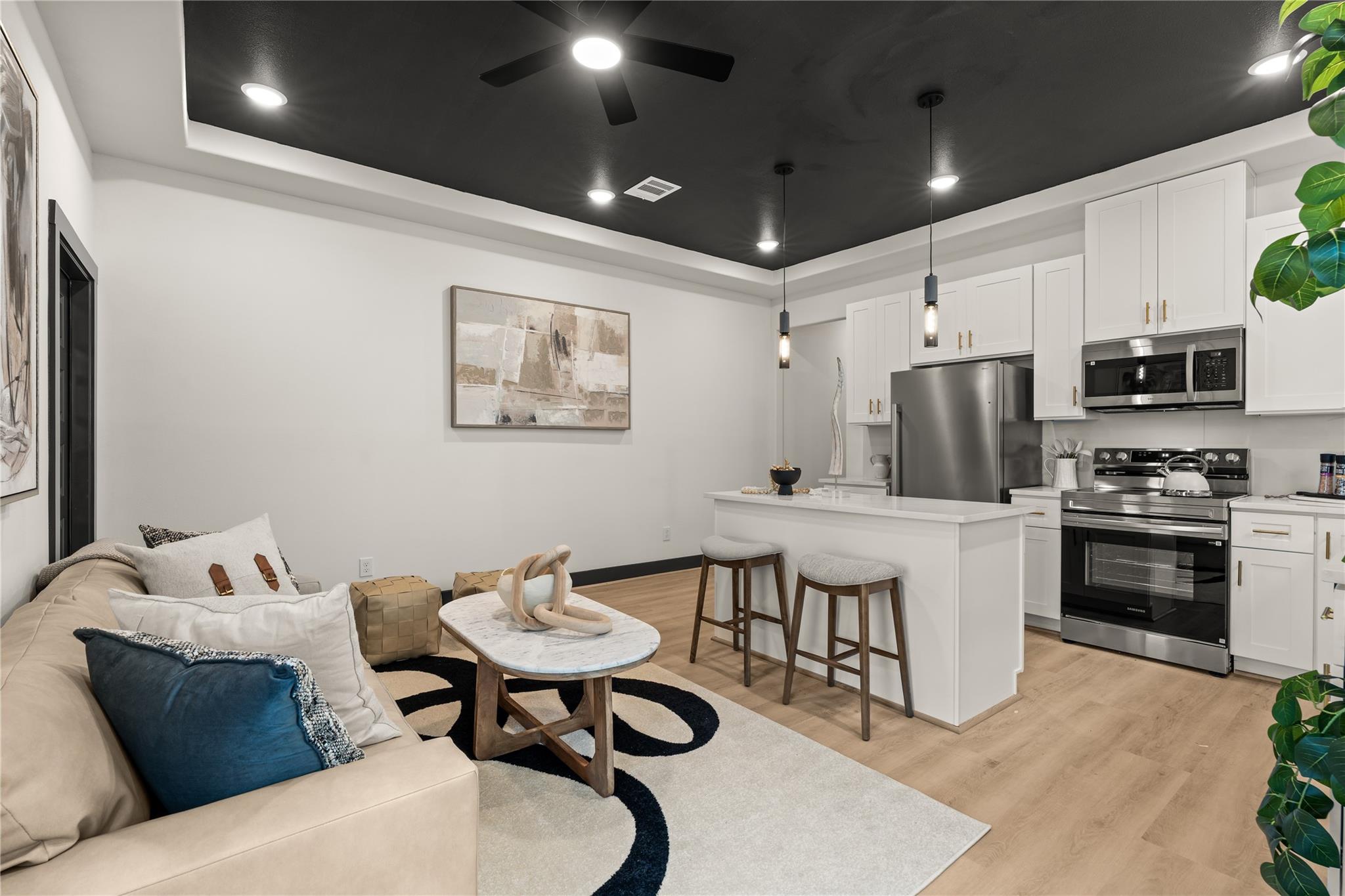 4335 Alvin Street Unit: A/B
