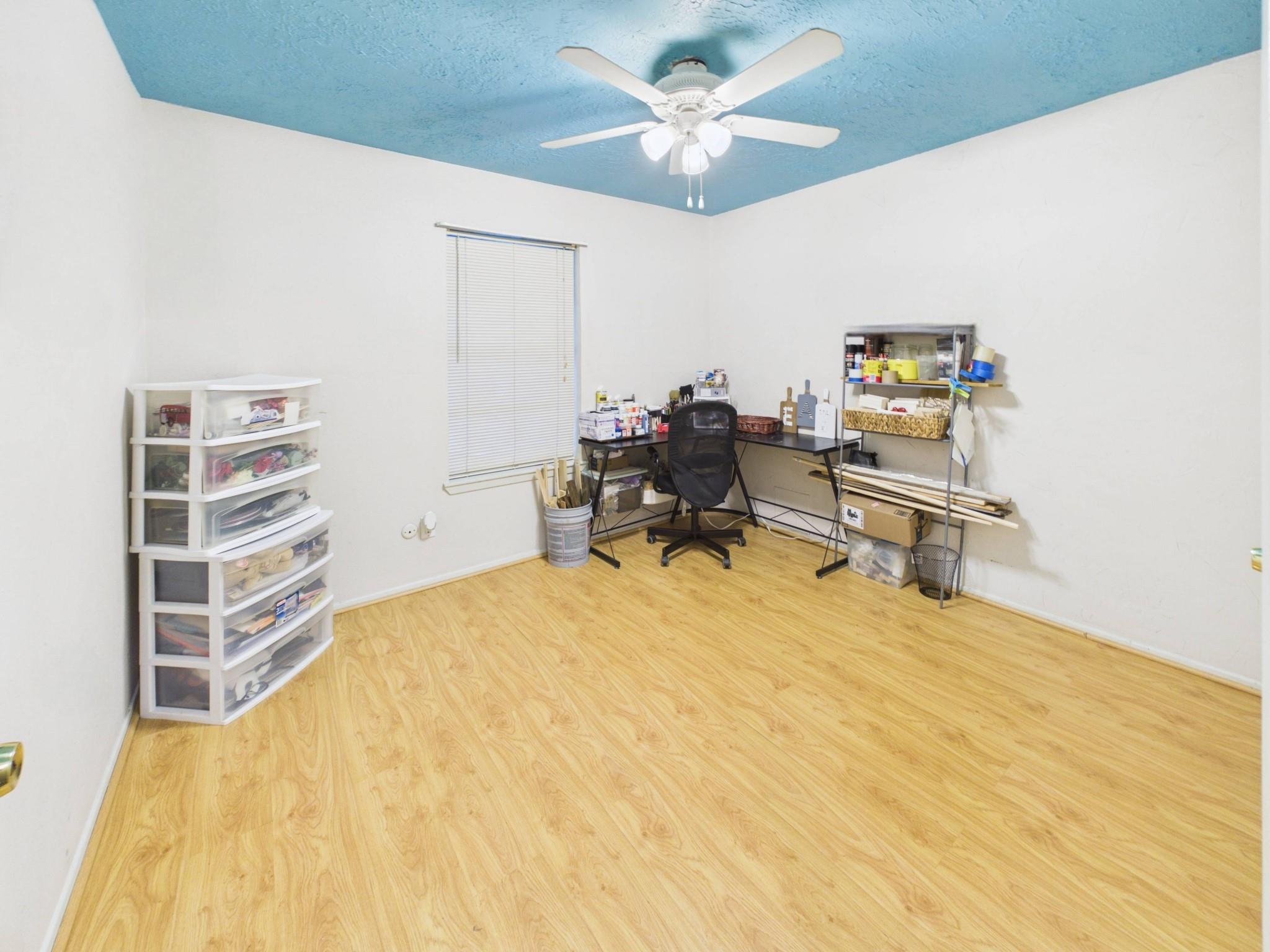 5807 Walnutgate Drive
