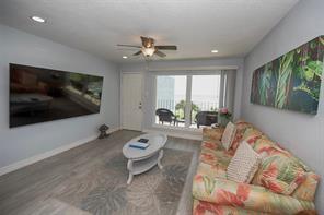 7600 Seawall Boulevard # 209